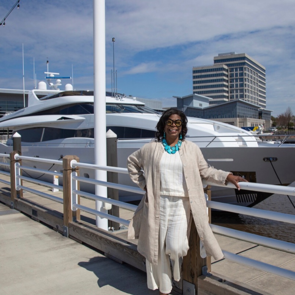 Meet your Posher, Gwendolyn